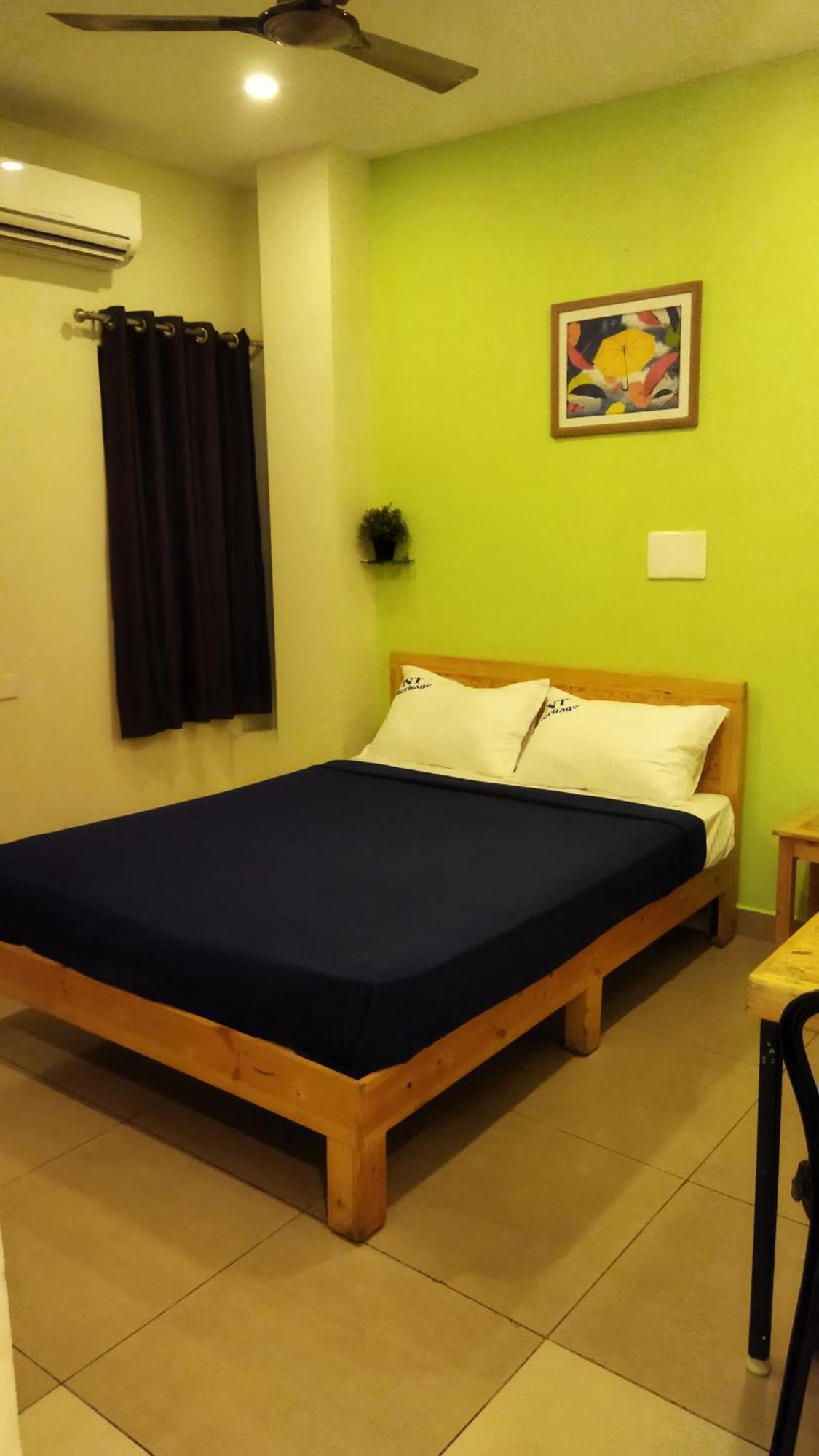 Chaplin Hotel Puduccseri Kültér fotó