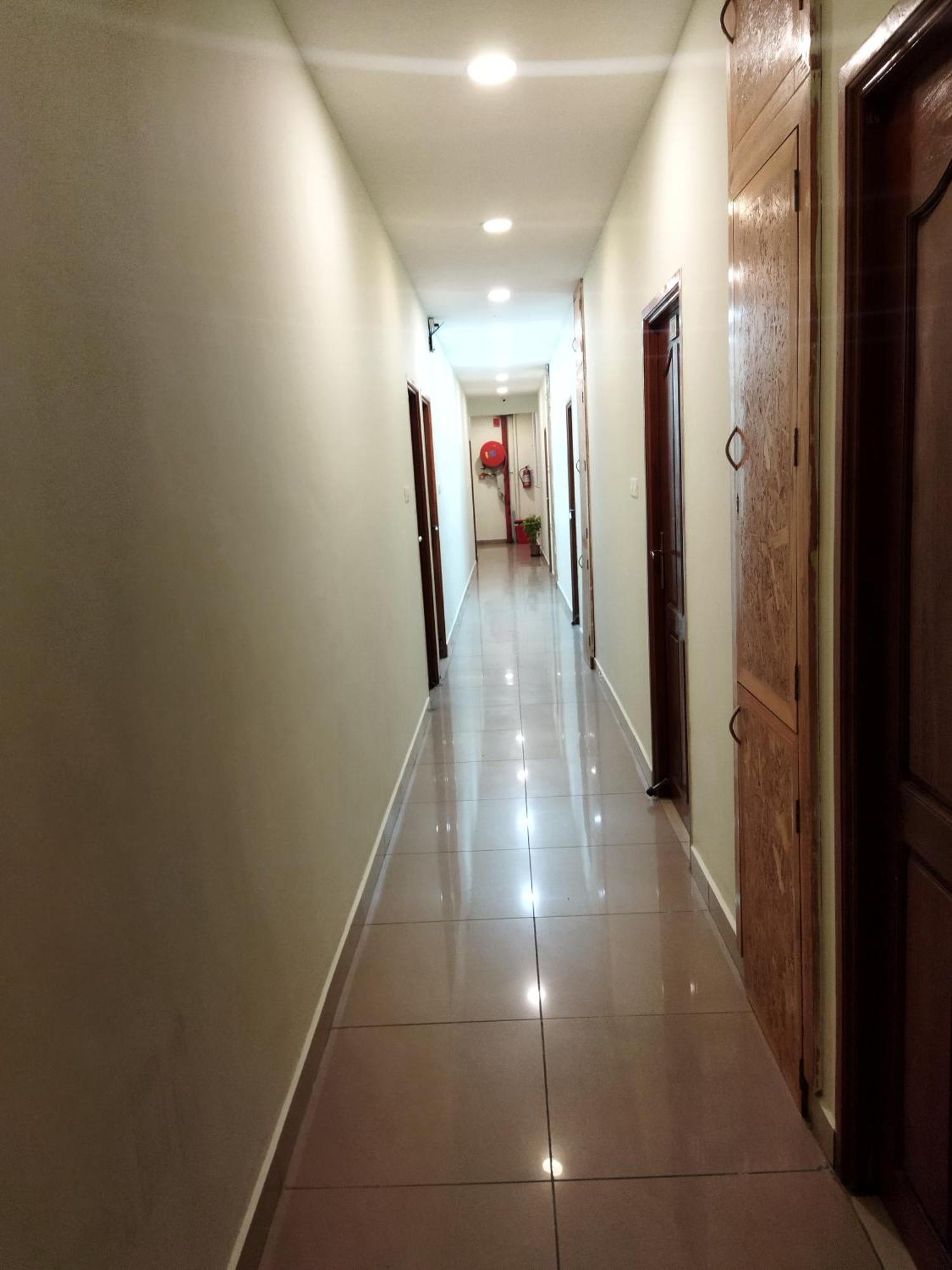 Chaplin Hotel Puduccseri Kültér fotó
