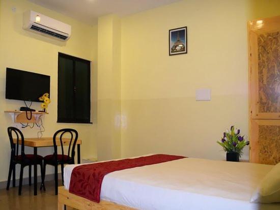 Chaplin Hotel Puduccseri Kültér fotó