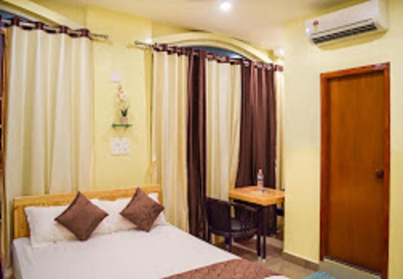 Chaplin Hotel Puduccseri Kültér fotó