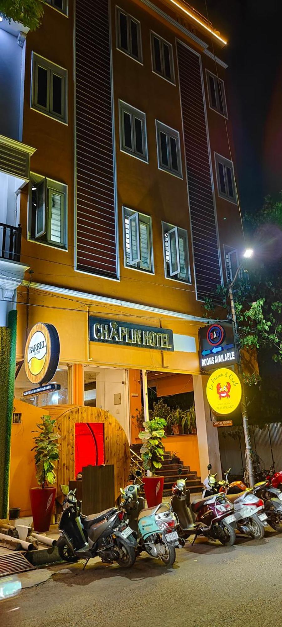 Chaplin Hotel Puduccseri Kültér fotó