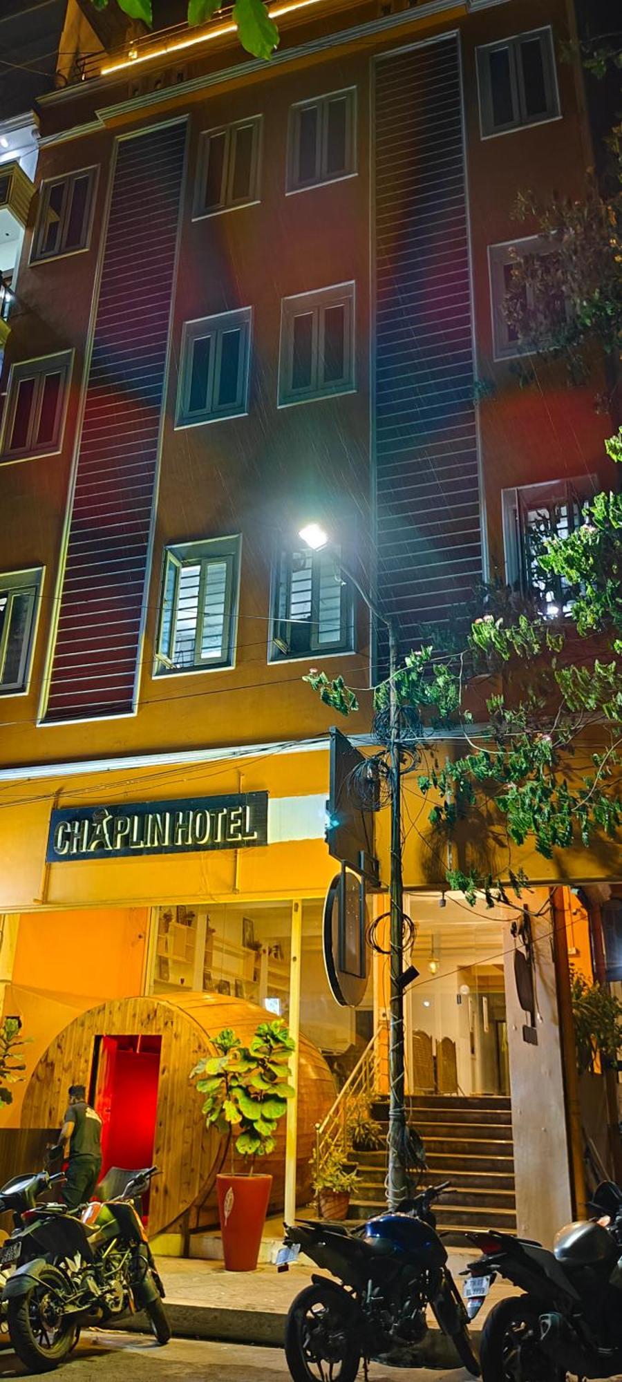 Chaplin Hotel Puduccseri Kültér fotó